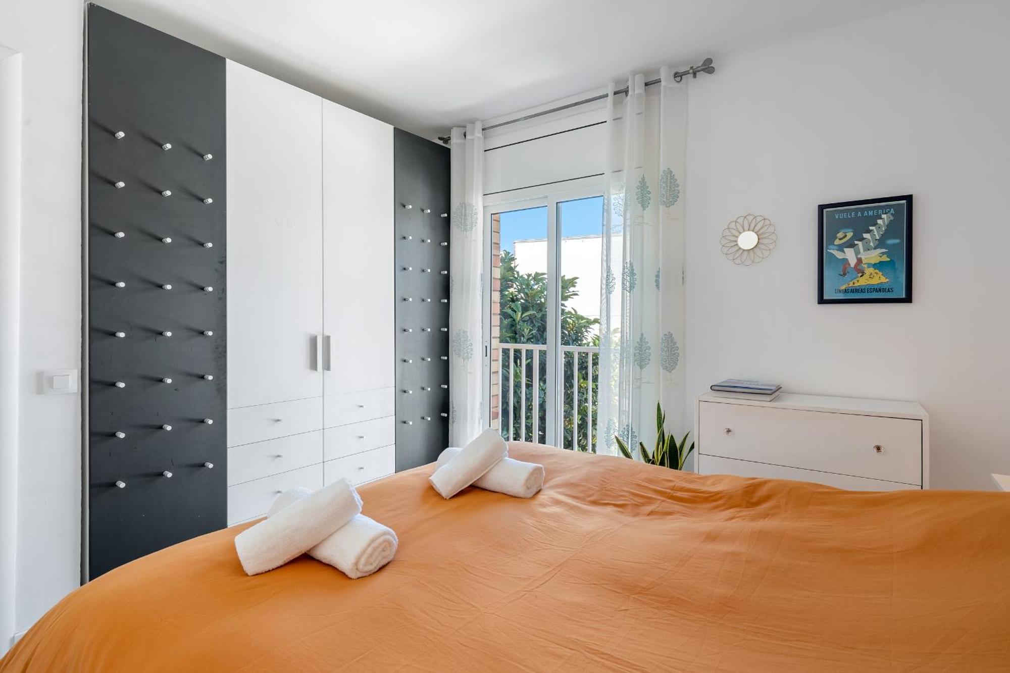Hauzify I Apartament Zulu Cubelles Extérieur photo